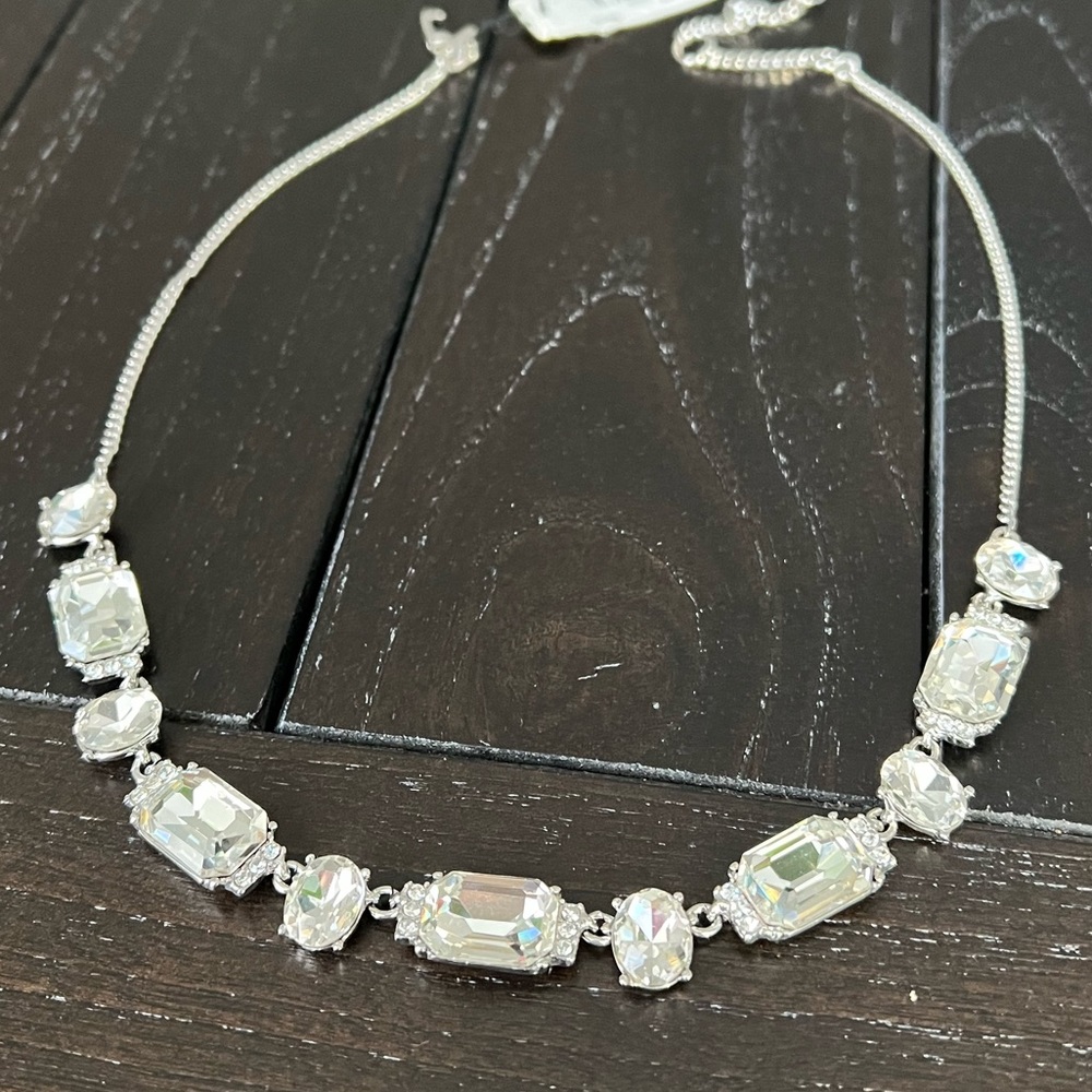 Givenchy Necklace - Picture 4 of 13
